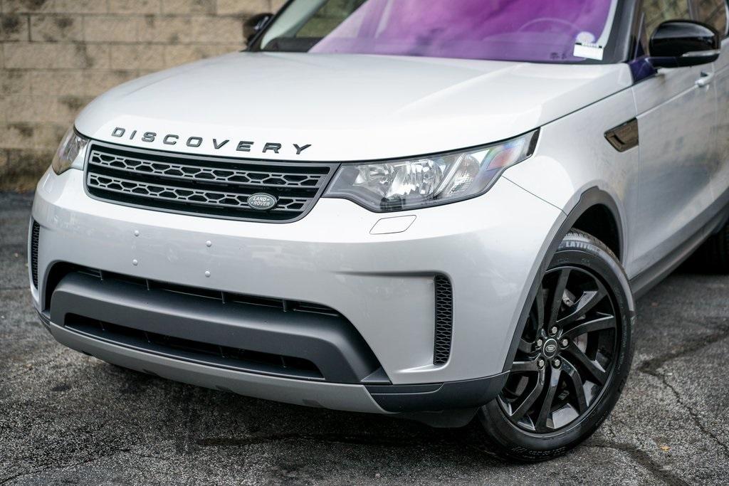 Used 2018 Land Rover Discovery SE for sale $33,992 at Gravity Autos Roswell in Roswell GA 30076 2