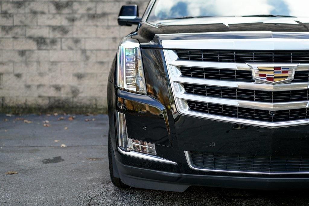 Used 2016 Cadillac Escalade Luxury for sale Sold at Gravity Autos Roswell in Roswell GA 30076 5