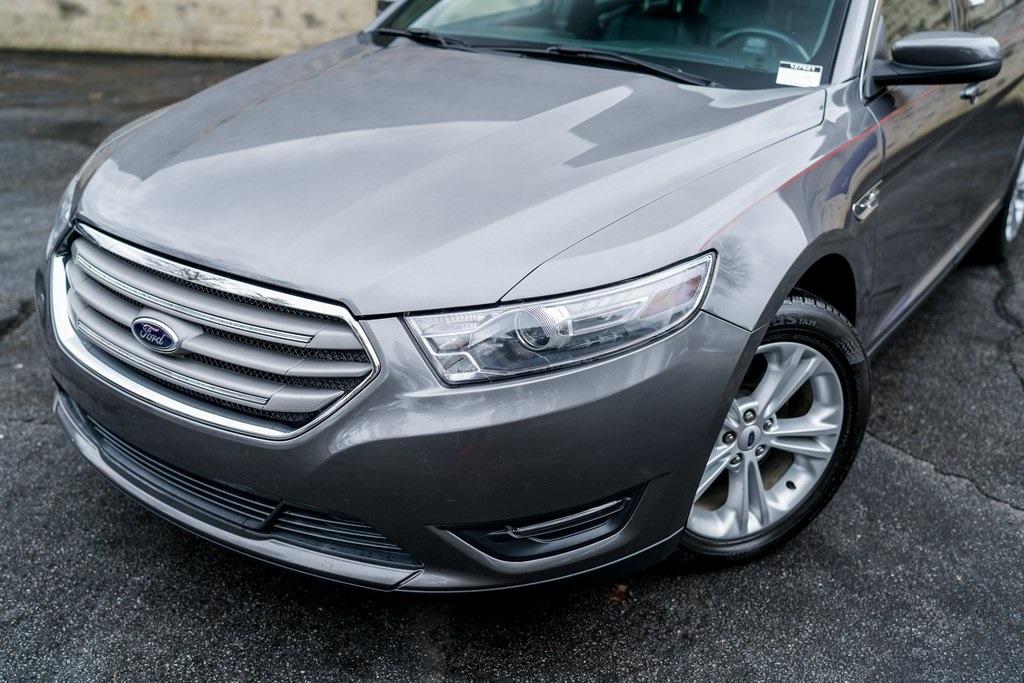 Used 2013 Ford Taurus SEL for sale Sold at Gravity Autos Roswell in Roswell GA 30076 2