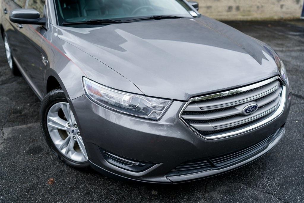 Used 2013 Ford Taurus SEL for sale Sold at Gravity Autos Roswell in Roswell GA 30076 6