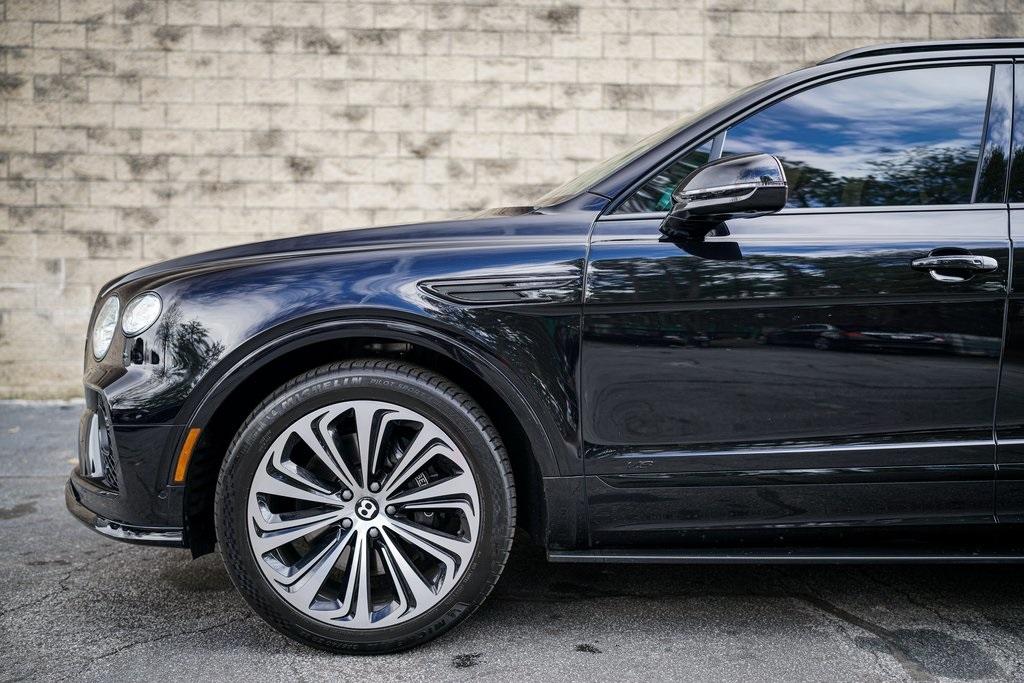 Used 2022 Bentley Bentayga V8 for sale Sold at Gravity Autos Roswell in Roswell GA 30076 9