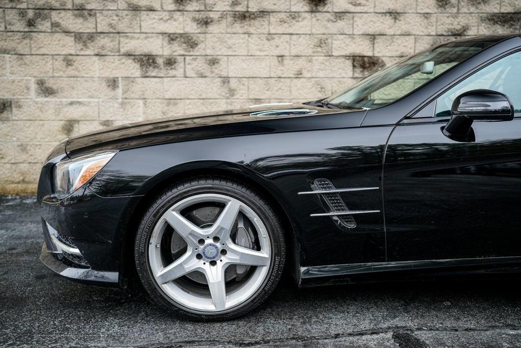 Used 2015 Mercedes-Benz SL-Class SL 400 Roadster for sale $44,992 at Gravity Autos Roswell in Roswell GA 30076 11