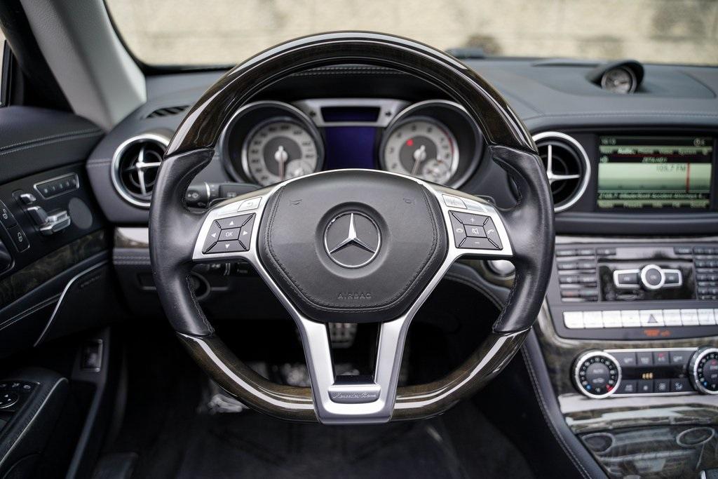 Used 2015 Mercedes-Benz SL-Class SL 400 Roadster for sale $44,992 at Gravity Autos Roswell in Roswell GA 30076 26