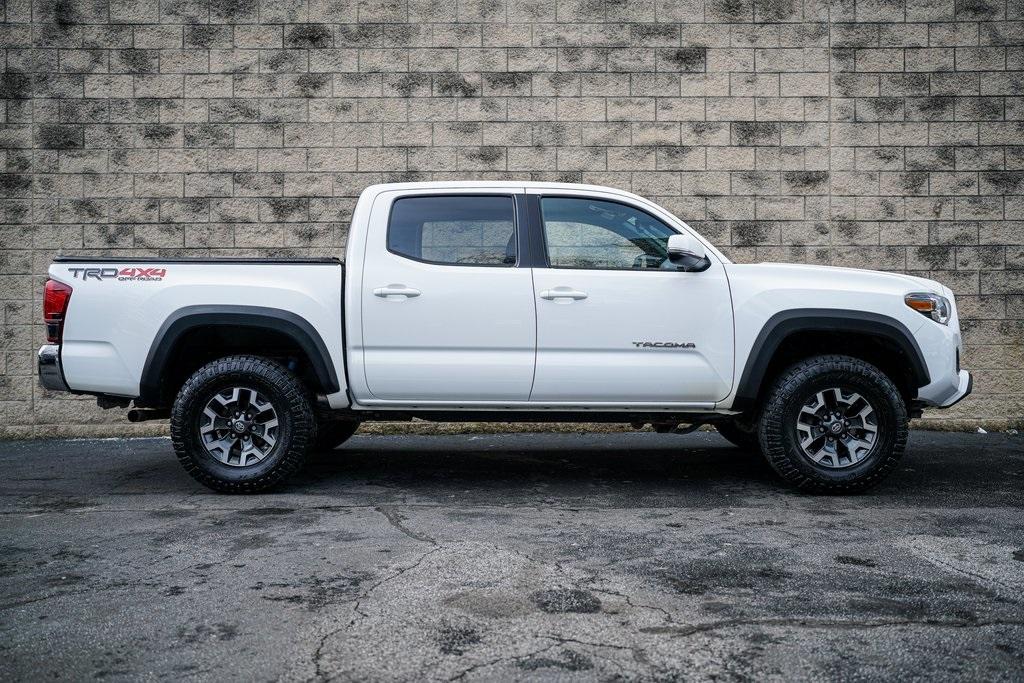 Used 2018 Toyota Tacoma TRD Off-Road for sale Sold at Gravity Autos Roswell in Roswell GA 30076 16