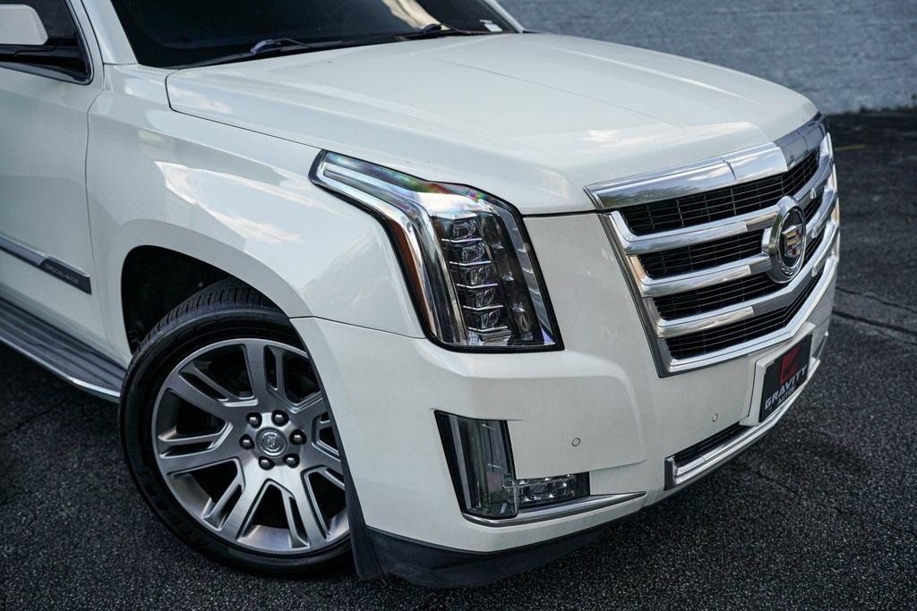 Used 2015 Cadillac Escalade ESV Luxury for sale $35,493 at Gravity Autos Roswell in Roswell GA 30076 6
