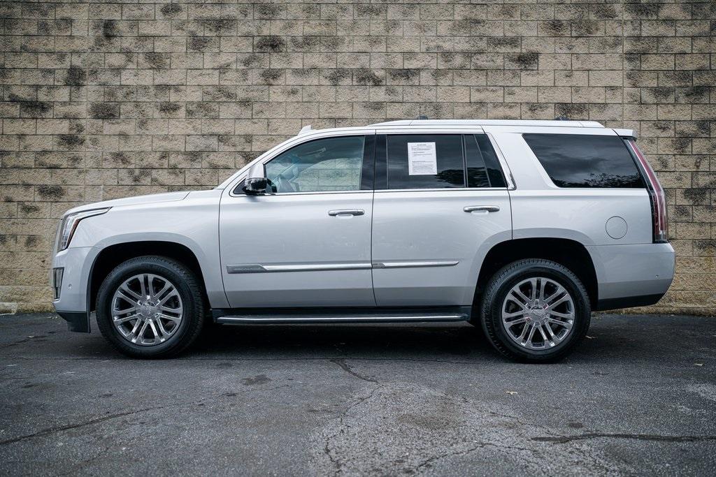 Used 2017 Cadillac Escalade Base for sale $43,992 at Gravity Autos Roswell in Roswell GA 30076 8