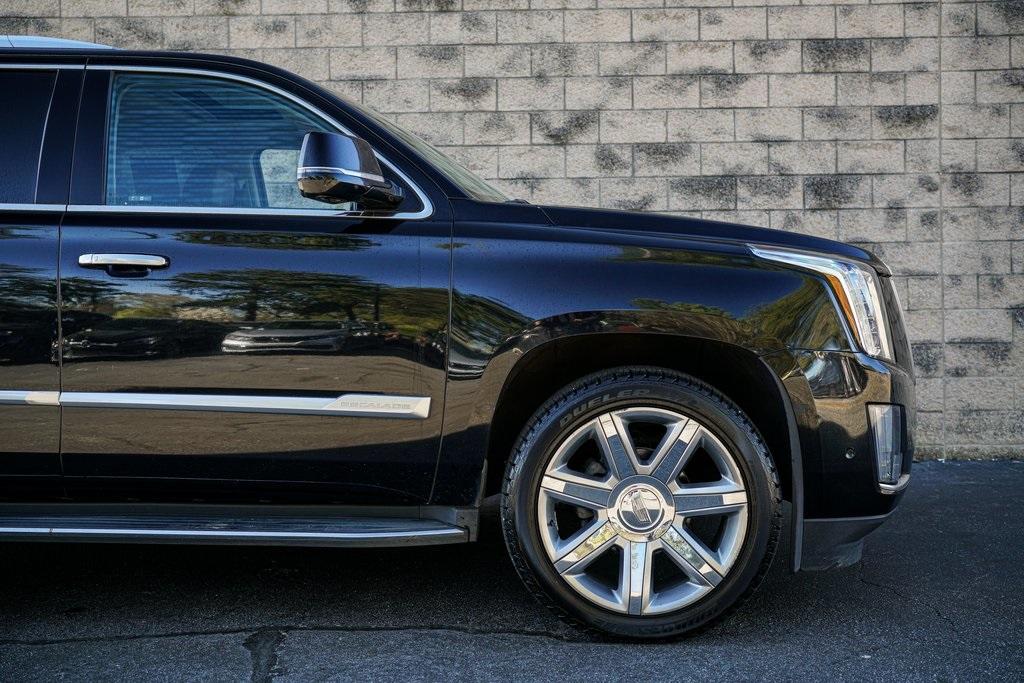 Used 2018 Cadillac Escalade Luxury for sale $52,992 at Gravity Autos Roswell in Roswell GA 30076 15
