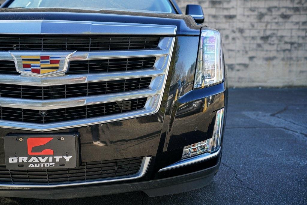 Used 2018 Cadillac Escalade Luxury for sale $52,992 at Gravity Autos Roswell in Roswell GA 30076 3