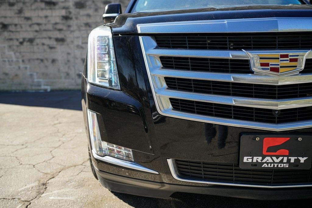 Used 2018 Cadillac Escalade Luxury for sale $52,992 at Gravity Autos Roswell in Roswell GA 30076 5