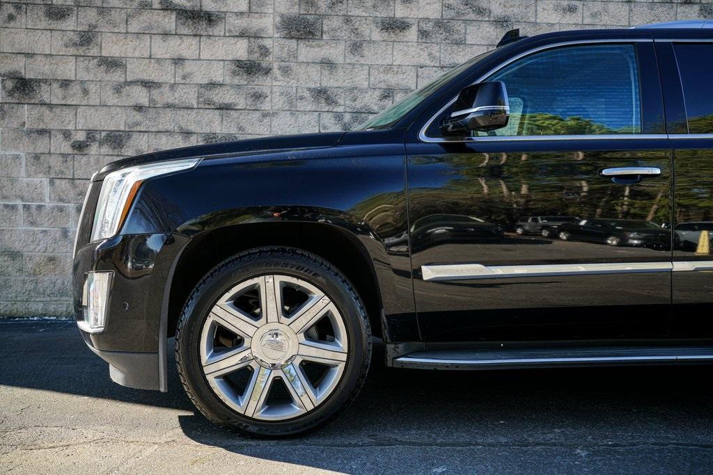 Used 2018 Cadillac Escalade Luxury for sale $52,992 at Gravity Autos Roswell in Roswell GA 30076 9