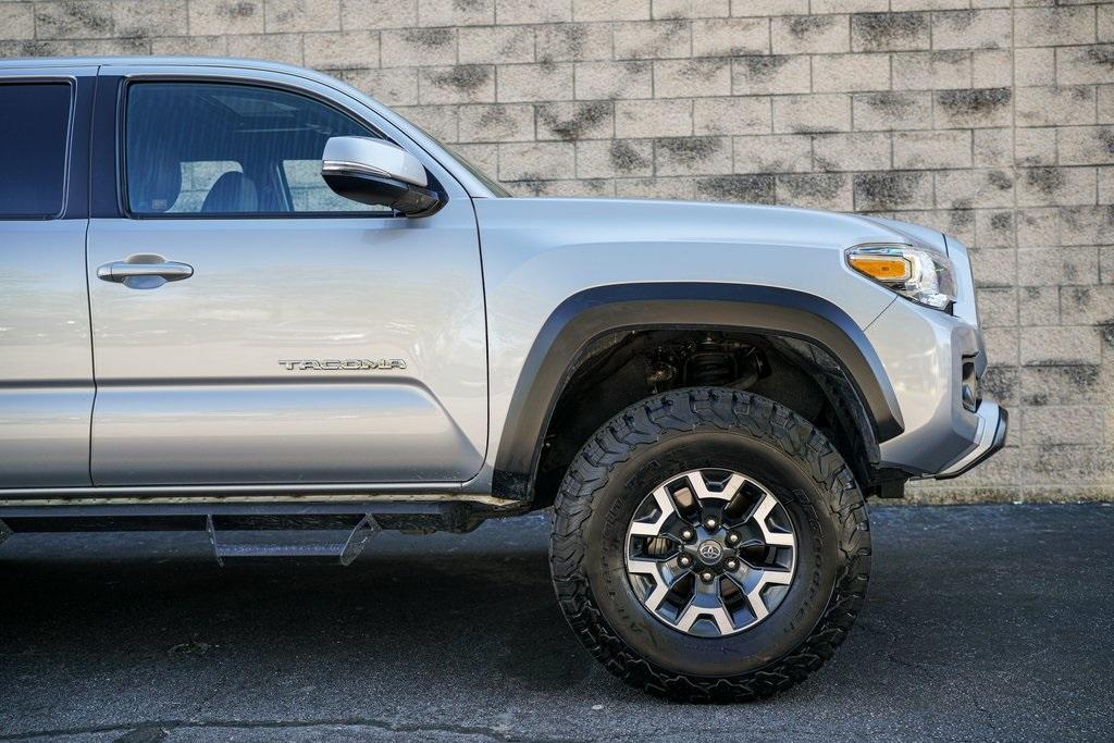 Used 2018 Toyota Tacoma TRD Off-Road for sale Sold at Gravity Autos Roswell in Roswell GA 30076 15