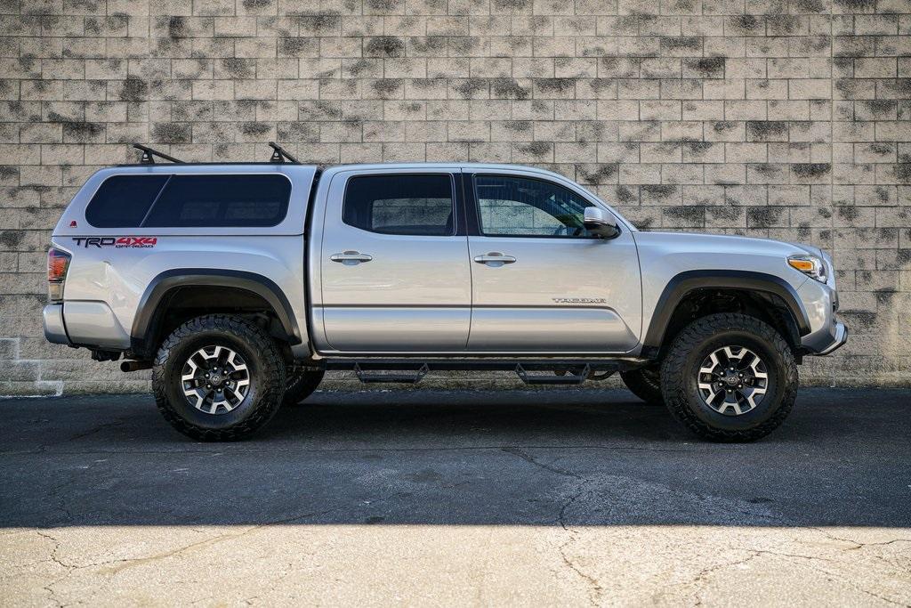 Used 2018 Toyota Tacoma TRD Off-Road for sale Sold at Gravity Autos Roswell in Roswell GA 30076 16