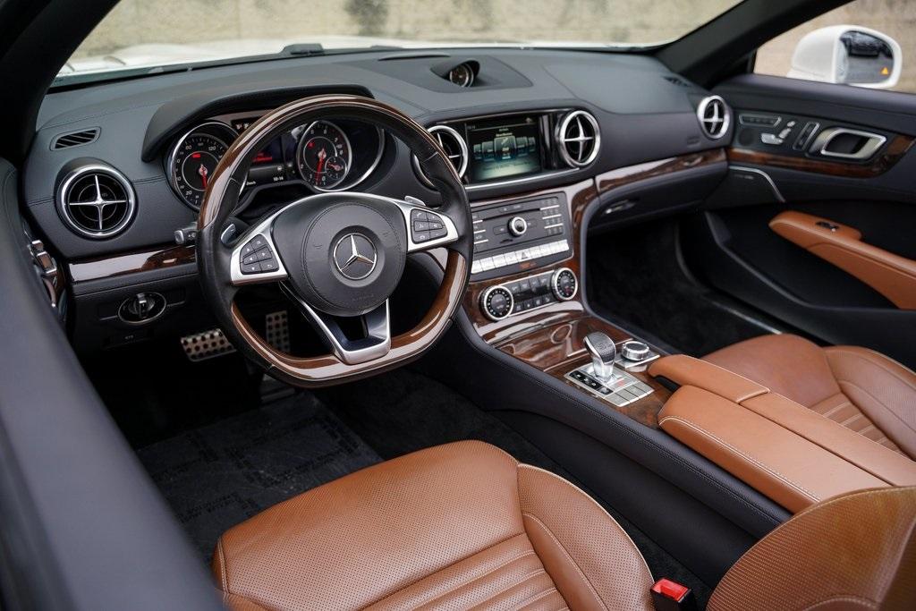 Used 2018 Mercedes-Benz SL-Class SL 450 for sale $60,992 at Gravity Autos Roswell in Roswell GA 30076 20
