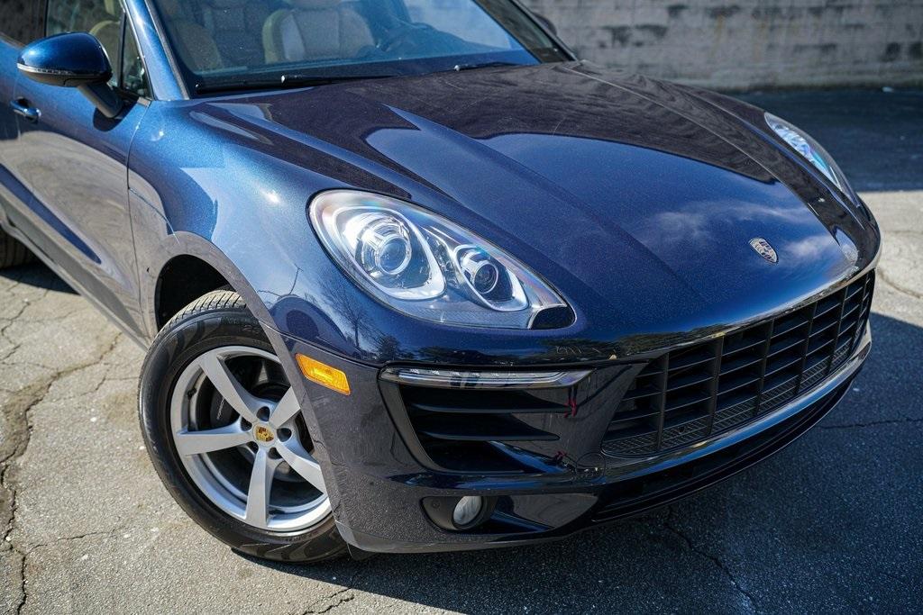 Used 2018 Porsche Macan Base for sale $38,992 at Gravity Autos Roswell in Roswell GA 30076 6